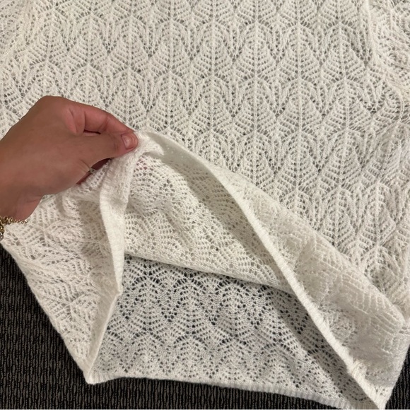 NWOT Abercrombie Merino Wool-Blend Slash Sweater Top in Cream - Picture 4 of 9